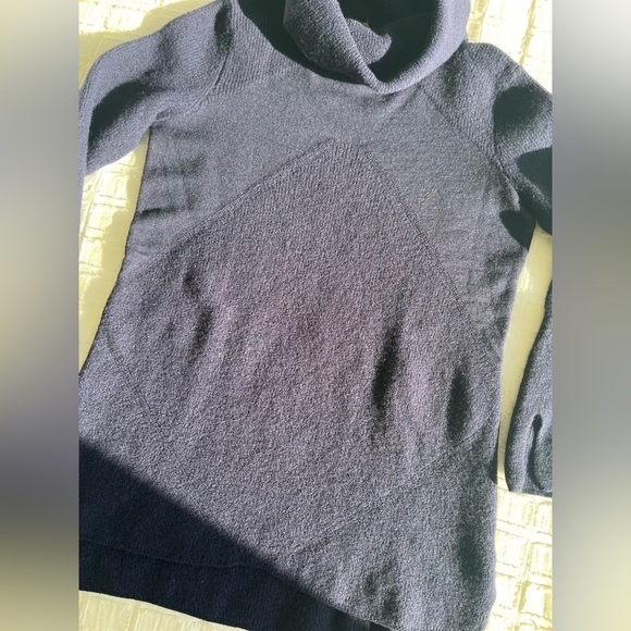 Wool Cowl Neck Catherine Malandrino Turtle Neck Sweater Navy Blue Color - Picture 4 of 8